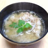 れんこんと豚しゃぶ肉のみそ汁